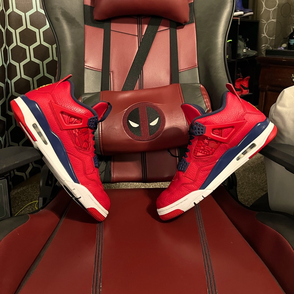 Jordan 4 Fiba